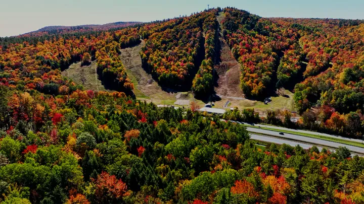 Whaleback Mountain just celebrated 10 years of non-profit independence by being added to the Indy Pass.