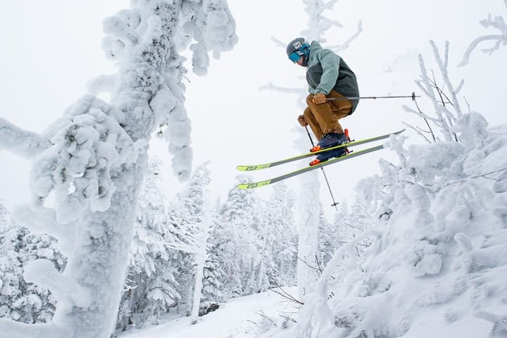 Saddleback has been collecting some sneaky snow 1-2 inches at a time, but that may change. 📷 Saddleback Mountain